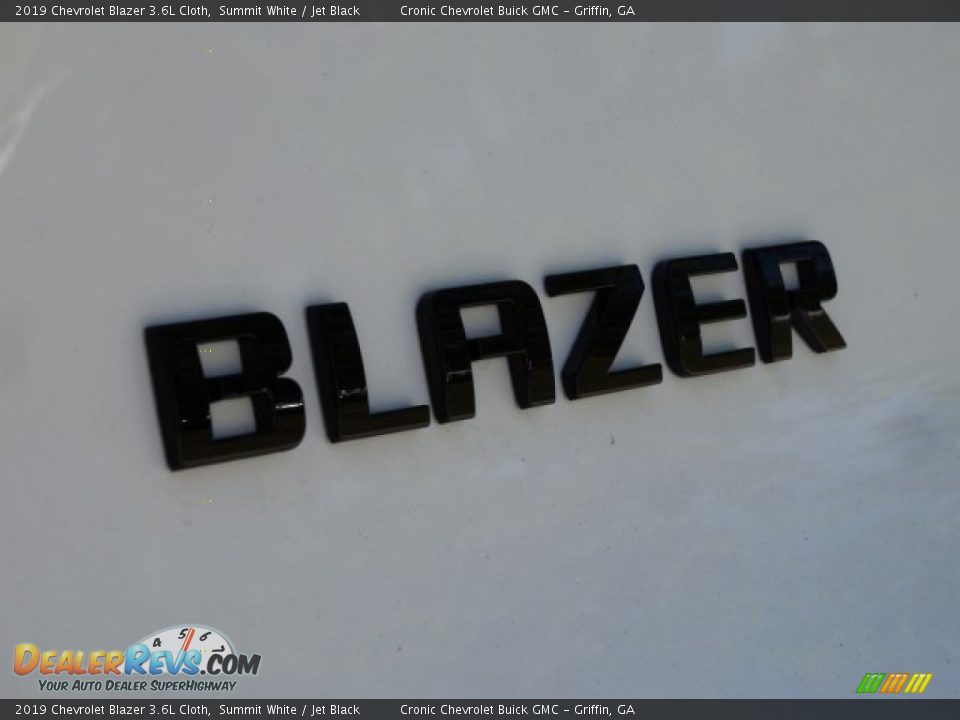 2019 Chevrolet Blazer 3.6L Cloth Summit White / Jet Black Photo #8