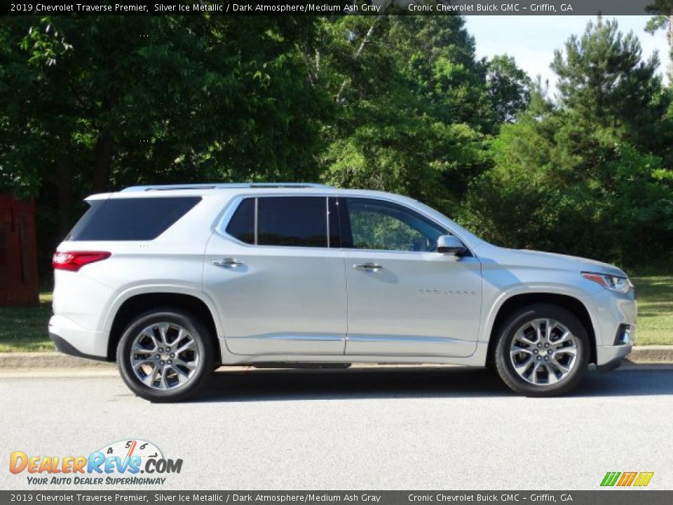 2019 Chevrolet Traverse Premier Silver Ice Metallic / Dark Atmosphere/Medium Ash Gray Photo #2