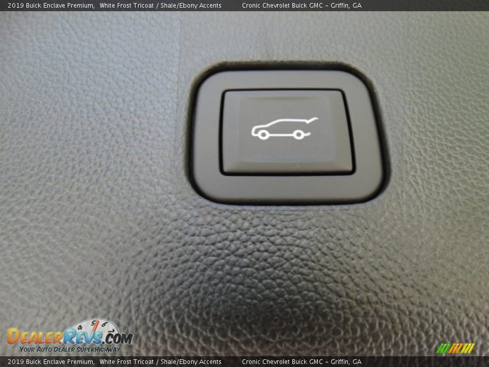 2019 Buick Enclave Premium White Frost Tricoat / Shale/Ebony Accents Photo #28