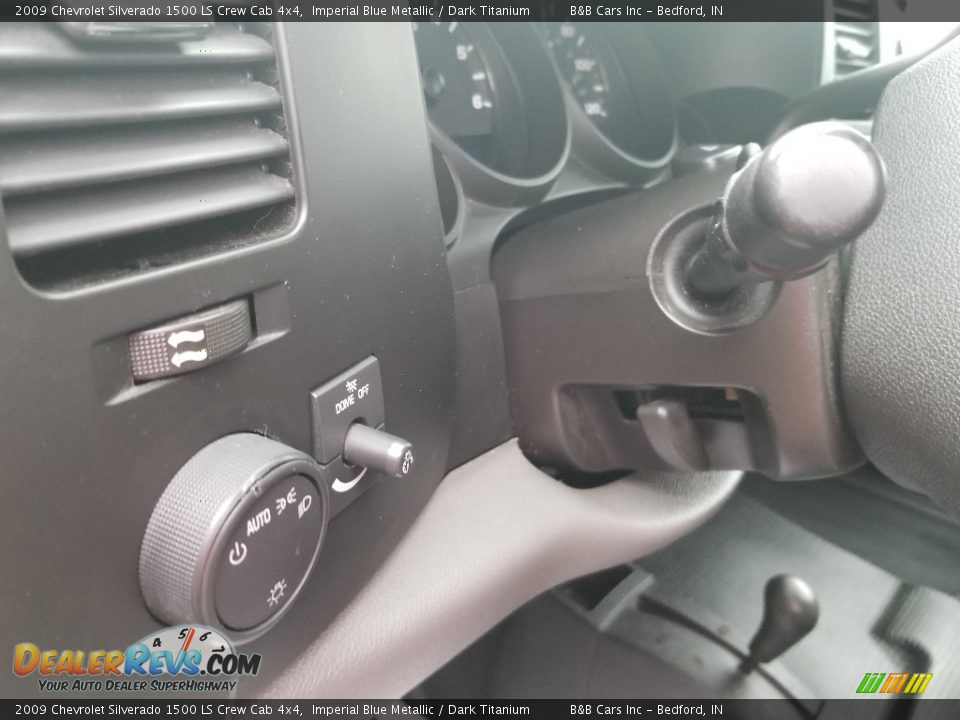2009 Chevrolet Silverado 1500 LS Crew Cab 4x4 Imperial Blue Metallic / Dark Titanium Photo #13
