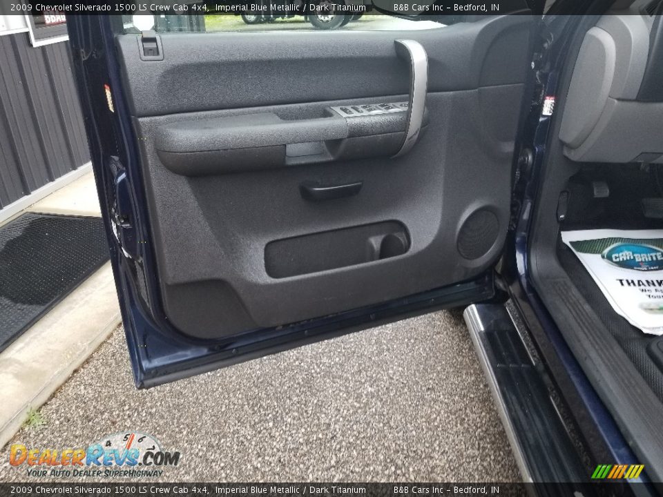 2009 Chevrolet Silverado 1500 LS Crew Cab 4x4 Imperial Blue Metallic / Dark Titanium Photo #20