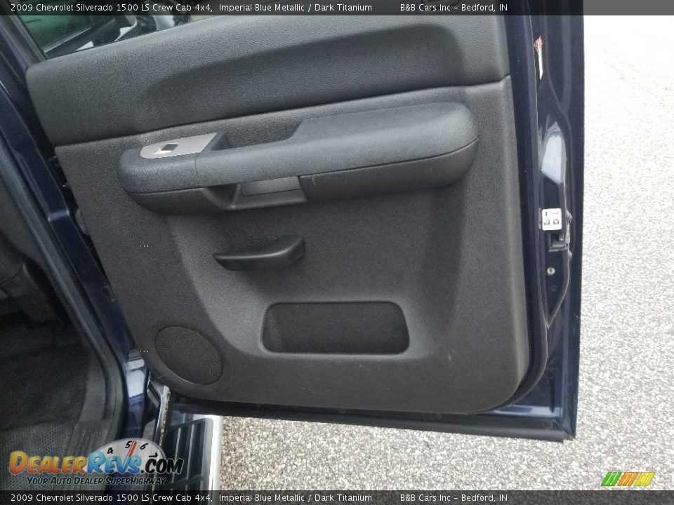 2009 Chevrolet Silverado 1500 LS Crew Cab 4x4 Imperial Blue Metallic / Dark Titanium Photo #26