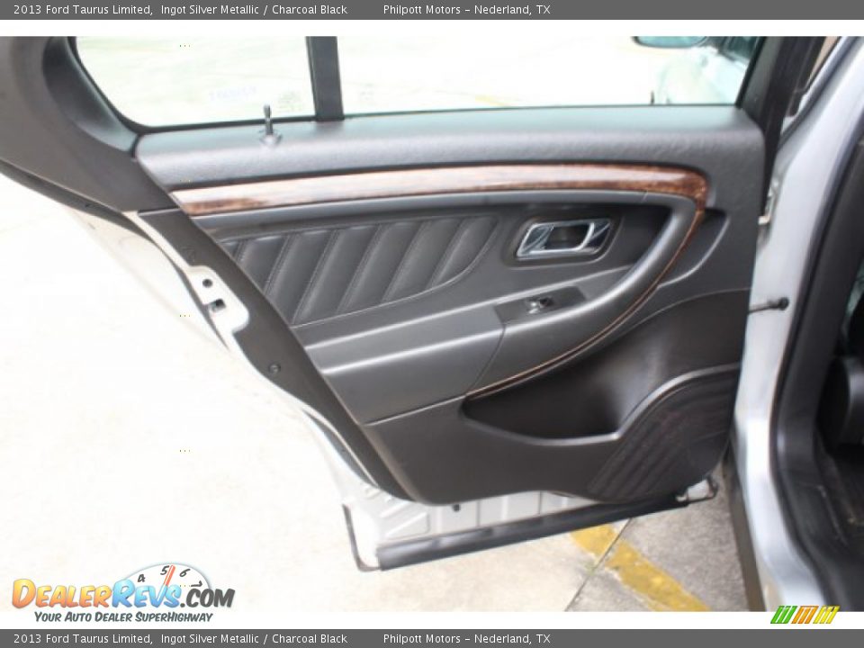 2013 Ford Taurus Limited Ingot Silver Metallic / Charcoal Black Photo #19