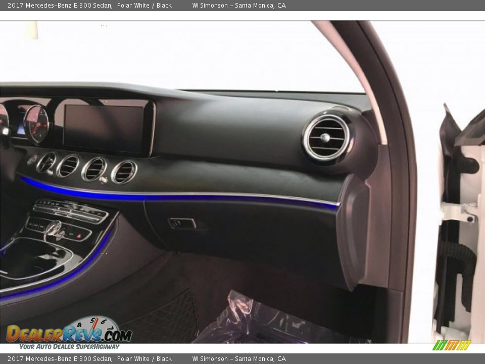 2017 Mercedes-Benz E 300 Sedan Polar White / Black Photo #28