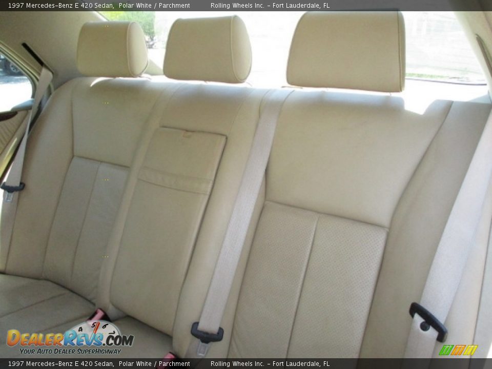 1997 Mercedes-Benz E 420 Sedan Polar White / Parchment Photo #10