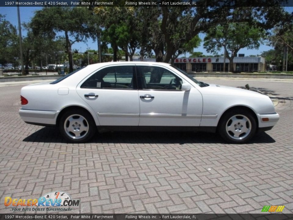 1997 Mercedes-Benz E 420 Sedan Polar White / Parchment Photo #11