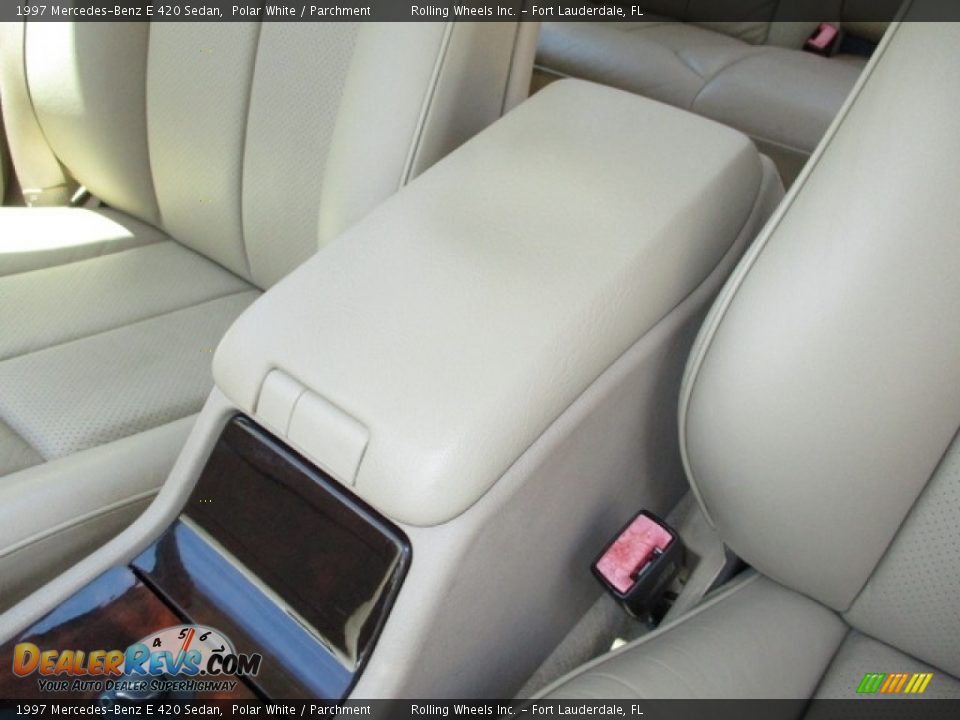 1997 Mercedes-Benz E 420 Sedan Polar White / Parchment Photo #24