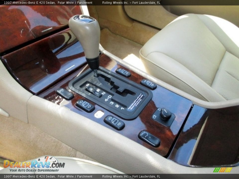 1997 Mercedes-Benz E 420 Sedan Polar White / Parchment Photo #26