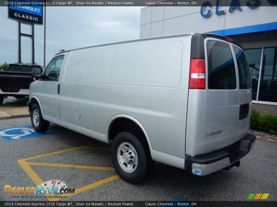2019 Chevrolet Express 2500 Cargo WT Silver Ice Metallic / Medium Pewter Photo #5