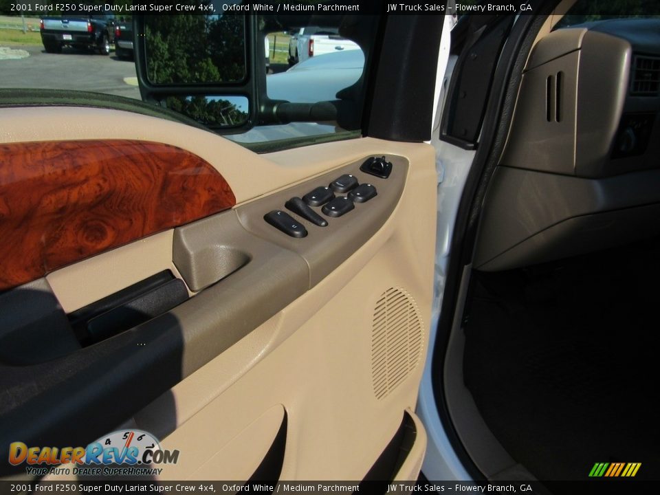 2001 Ford F250 Super Duty Lariat Super Crew 4x4 Oxford White / Medium Parchment Photo #13