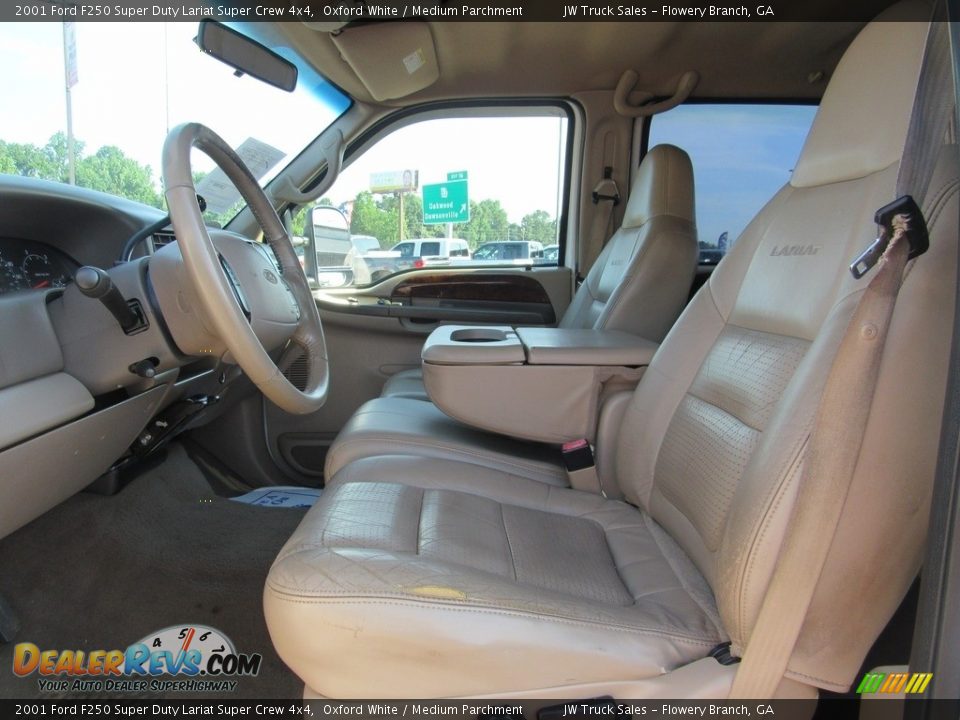 2001 Ford F250 Super Duty Lariat Super Crew 4x4 Oxford White / Medium Parchment Photo #15