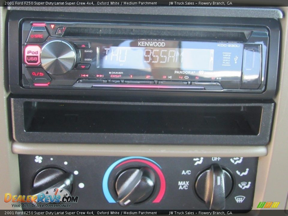 2001 Ford F250 Super Duty Lariat Super Crew 4x4 Oxford White / Medium Parchment Photo #25