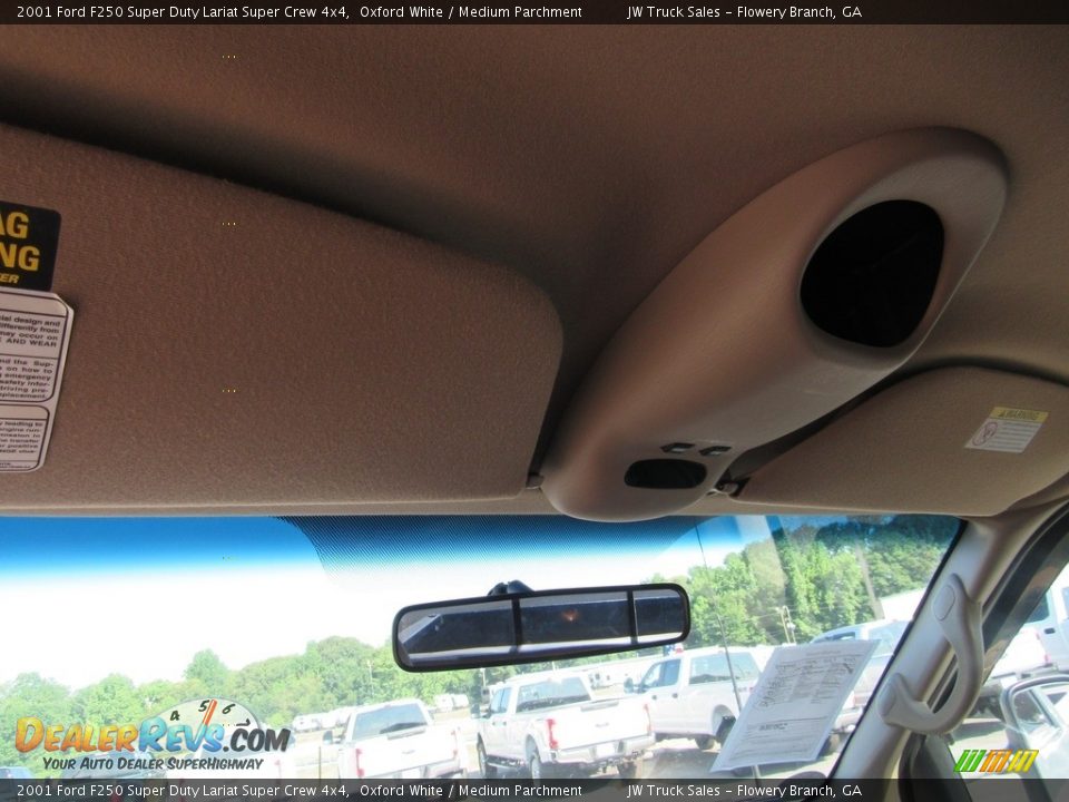 2001 Ford F250 Super Duty Lariat Super Crew 4x4 Oxford White / Medium Parchment Photo #26