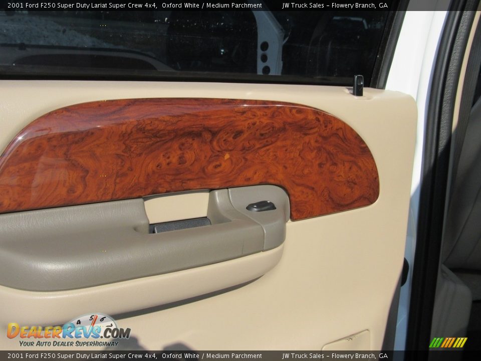 2001 Ford F250 Super Duty Lariat Super Crew 4x4 Oxford White / Medium Parchment Photo #31