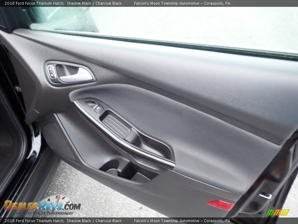 2018 Ford Focus Titanium Hatch Shadow Black / Charcoal Black Photo #14