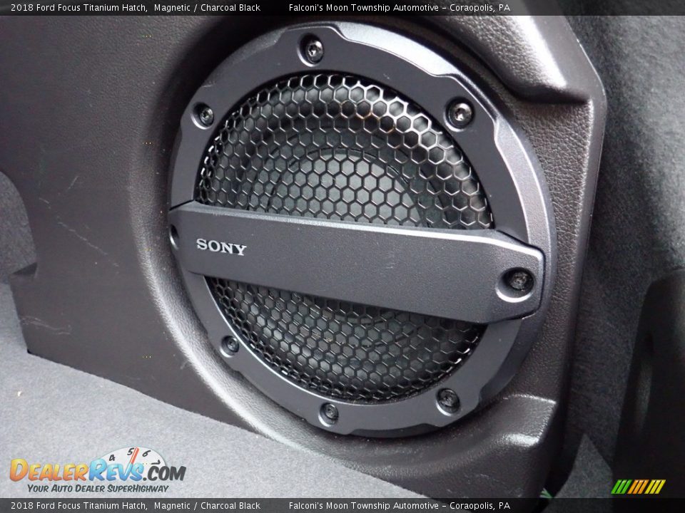 2018 Ford Focus Titanium Hatch Magnetic / Charcoal Black Photo #5