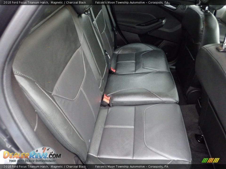 2018 Ford Focus Titanium Hatch Magnetic / Charcoal Black Photo #15