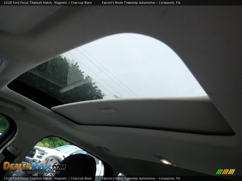2018 Ford Focus Titanium Hatch Magnetic / Charcoal Black Photo #20