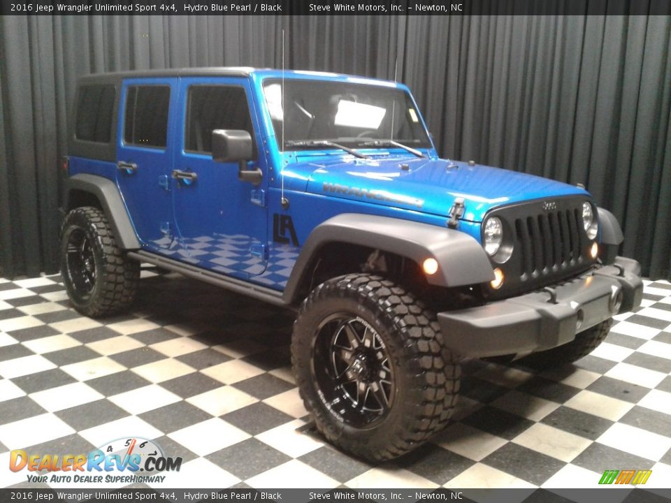 2016 Jeep Wrangler Unlimited Sport 4x4 Hydro Blue Pearl / Black Photo #4