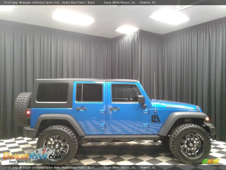 2016 Jeep Wrangler Unlimited Sport 4x4 Hydro Blue Pearl / Black Photo #5