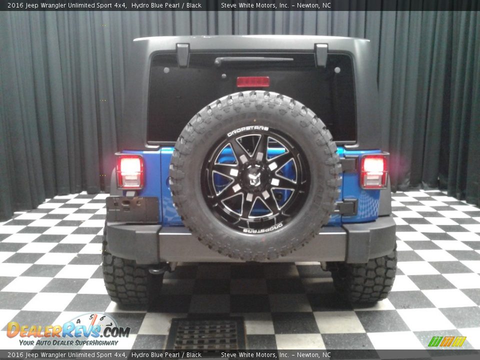 2016 Jeep Wrangler Unlimited Sport 4x4 Hydro Blue Pearl / Black Photo #7