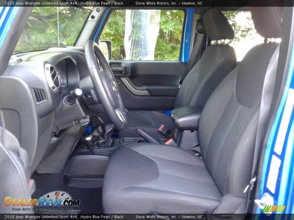 2016 Jeep Wrangler Unlimited Sport 4x4 Hydro Blue Pearl / Black Photo #10