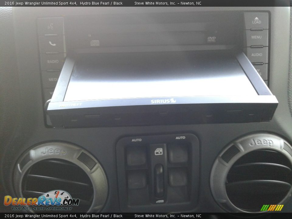 2016 Jeep Wrangler Unlimited Sport 4x4 Hydro Blue Pearl / Black Photo #22
