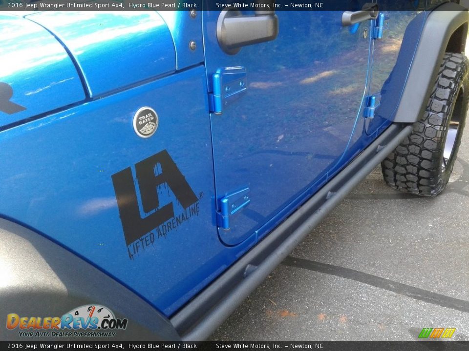 2016 Jeep Wrangler Unlimited Sport 4x4 Hydro Blue Pearl / Black Photo #24