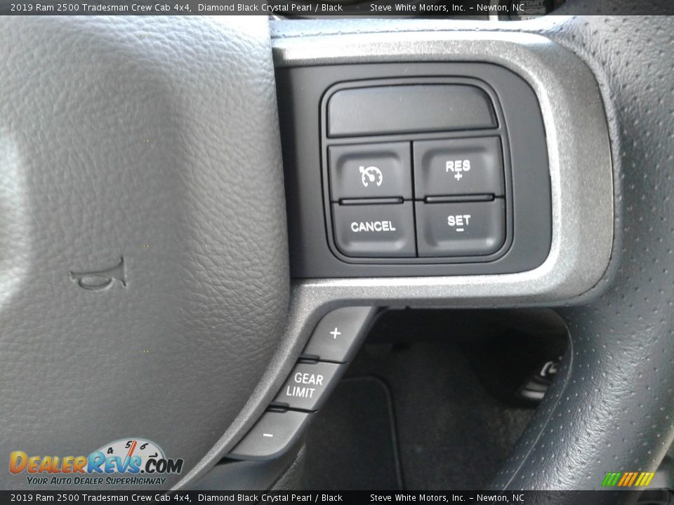 2019 Ram 2500 Tradesman Crew Cab 4x4 Diamond Black Crystal Pearl / Black Photo #16