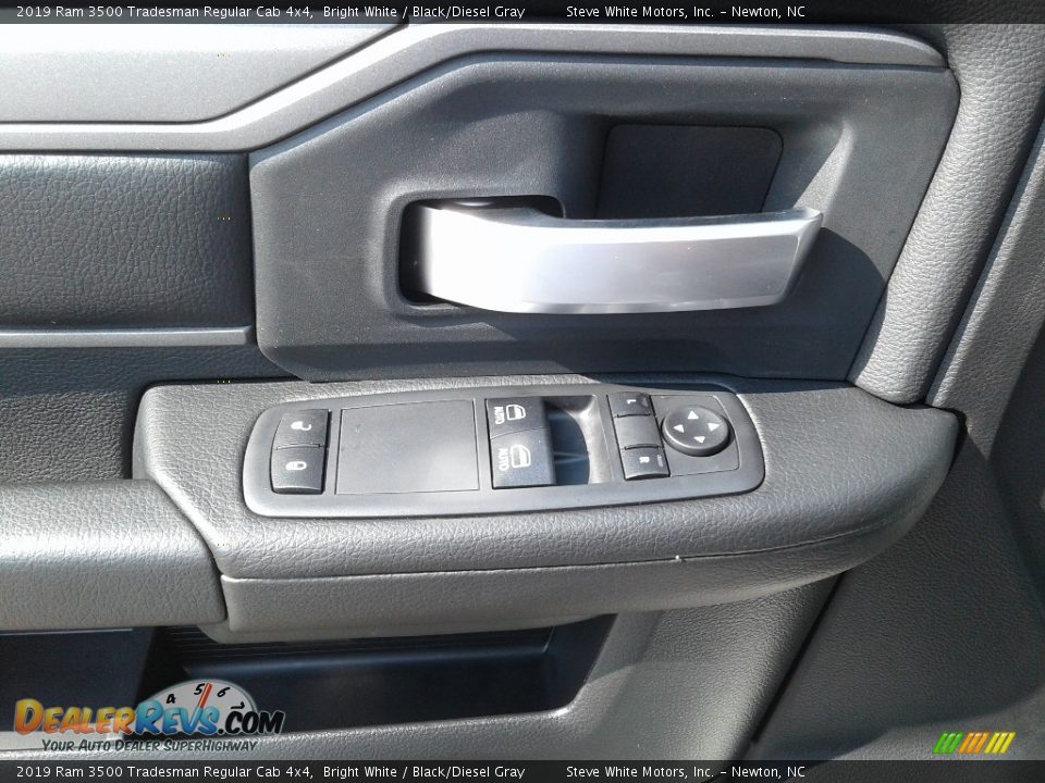 2019 Ram 3500 Tradesman Regular Cab 4x4 Bright White / Black/Diesel Gray Photo #9