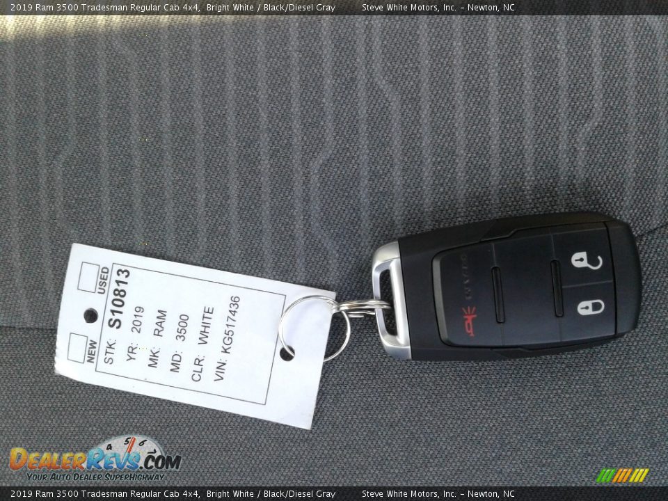 2019 Ram 3500 Tradesman Regular Cab 4x4 Bright White / Black/Diesel Gray Photo #26