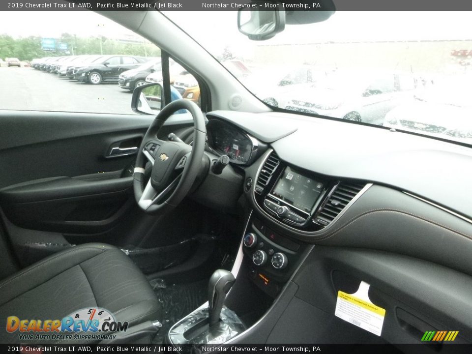 2019 Chevrolet Trax LT AWD Pacific Blue Metallic / Jet Black Photo #11
