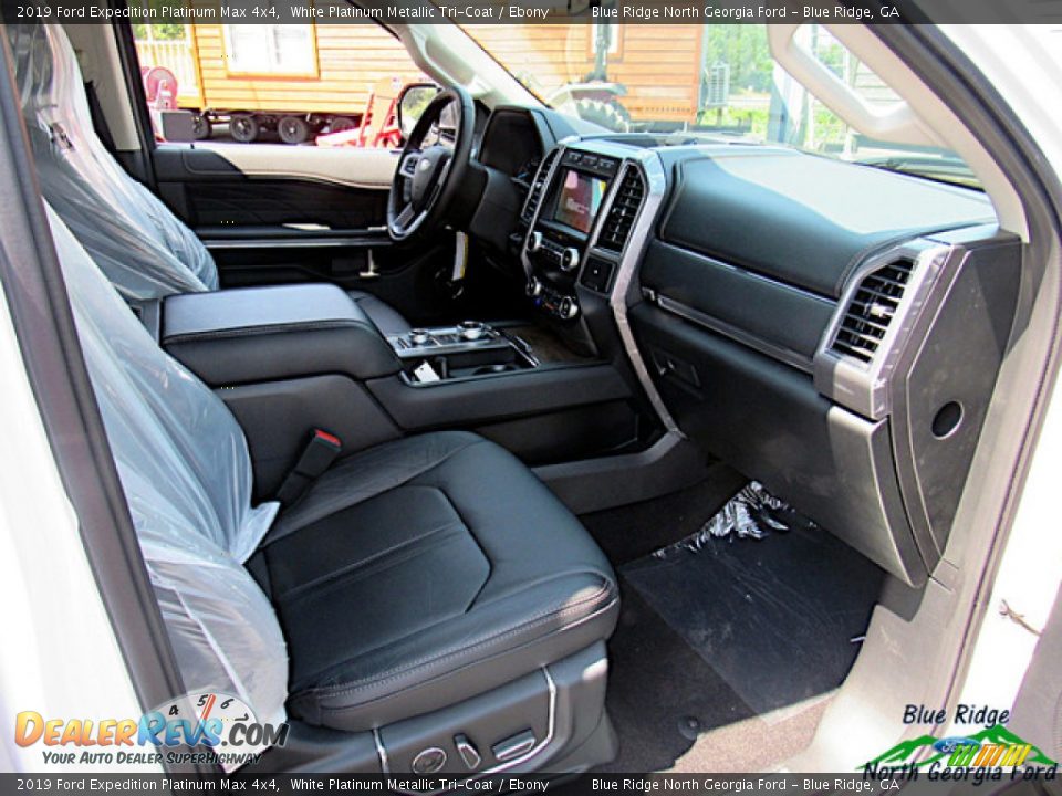 2019 Ford Expedition Platinum Max 4x4 White Platinum Metallic Tri-Coat / Ebony Photo #32