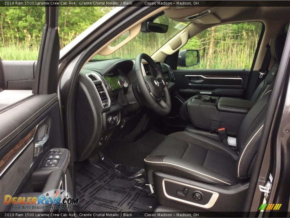 2019 Ram 1500 Laramie Crew Cab 4x4 Granite Crystal Metallic / Black Photo #9