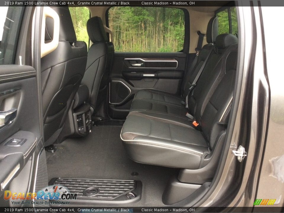 2019 Ram 1500 Laramie Crew Cab 4x4 Granite Crystal Metallic / Black Photo #14