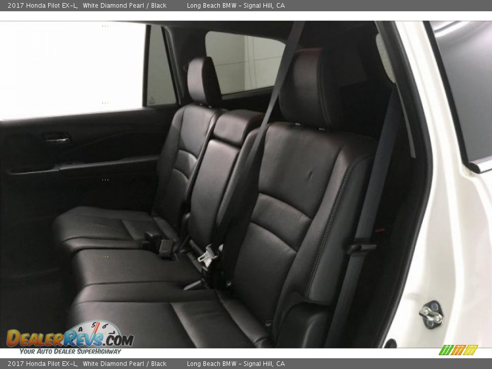 2017 Honda Pilot EX-L White Diamond Pearl / Black Photo #33