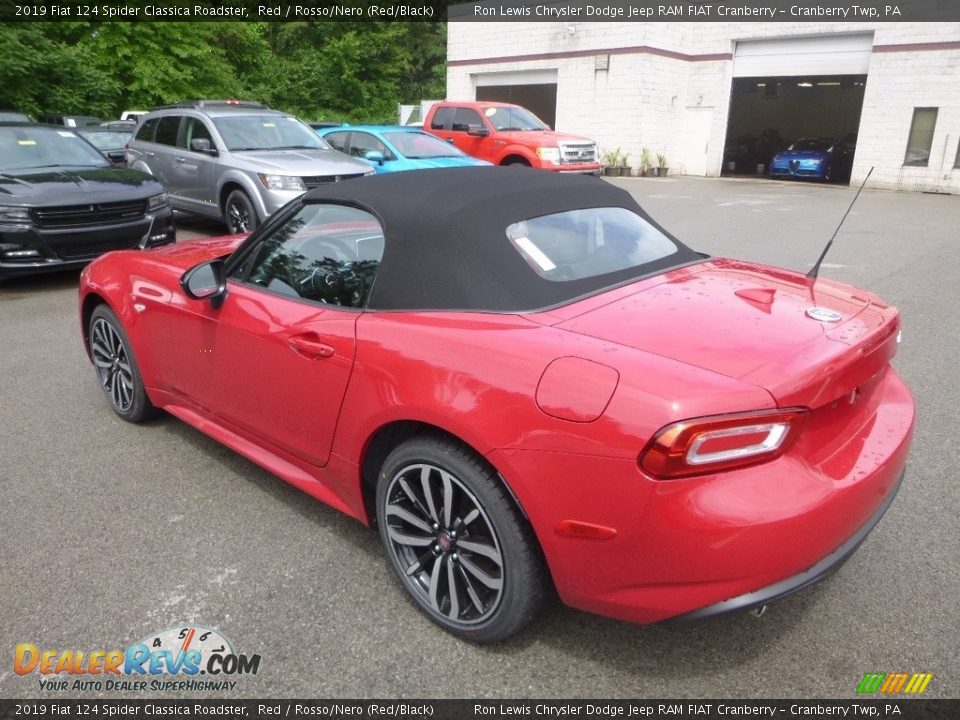 2019 Fiat 124 Spider Classica Roadster Red / Rosso/Nero (Red/Black) Photo #3