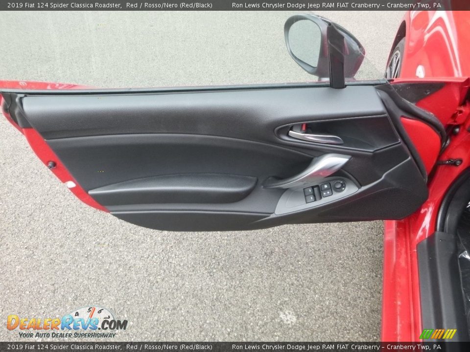 2019 Fiat 124 Spider Classica Roadster Red / Rosso/Nero (Red/Black) Photo #14