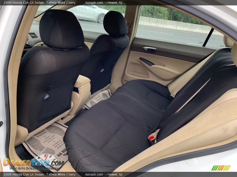 2006 Honda Civic LX Sedan Taffeta White / Ivory Photo #11