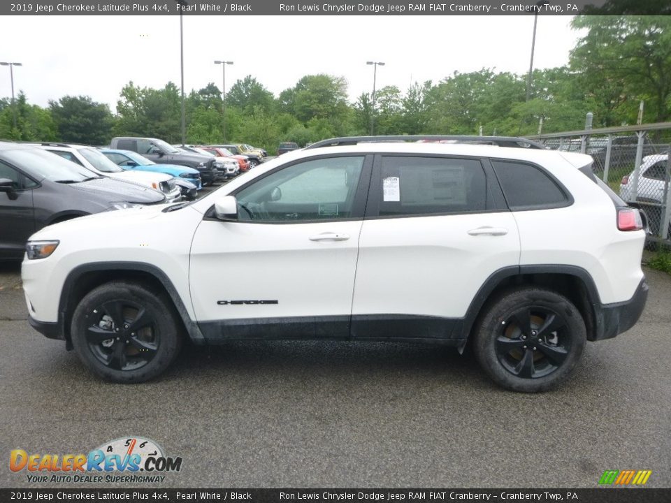2019 Jeep Cherokee Latitude Plus 4x4 Pearl White / Black Photo #2