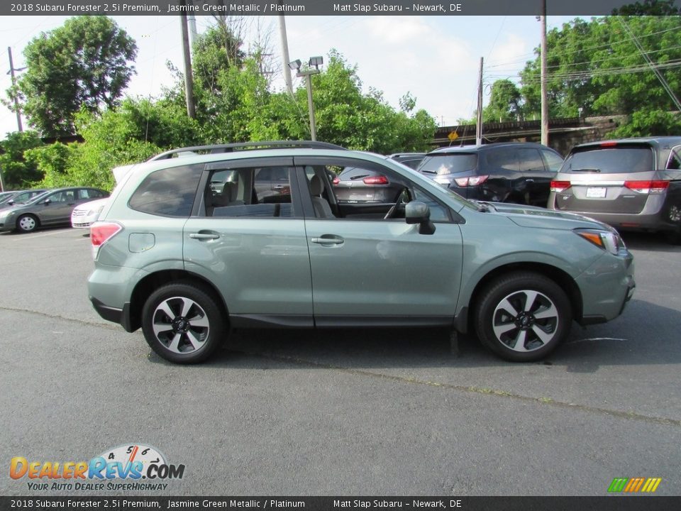 2018 Subaru Forester 2.5i Premium Jasmine Green Metallic / Platinum Photo #5