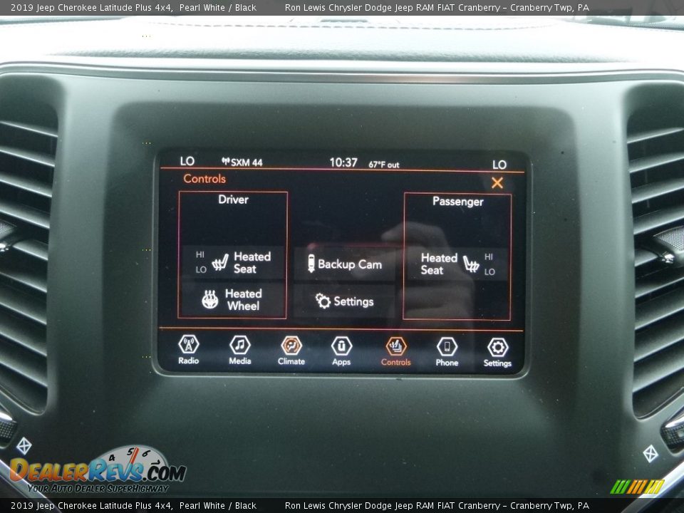 2019 Jeep Cherokee Latitude Plus 4x4 Pearl White / Black Photo #17