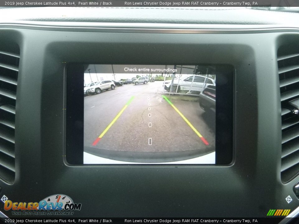 2019 Jeep Cherokee Latitude Plus 4x4 Pearl White / Black Photo #18