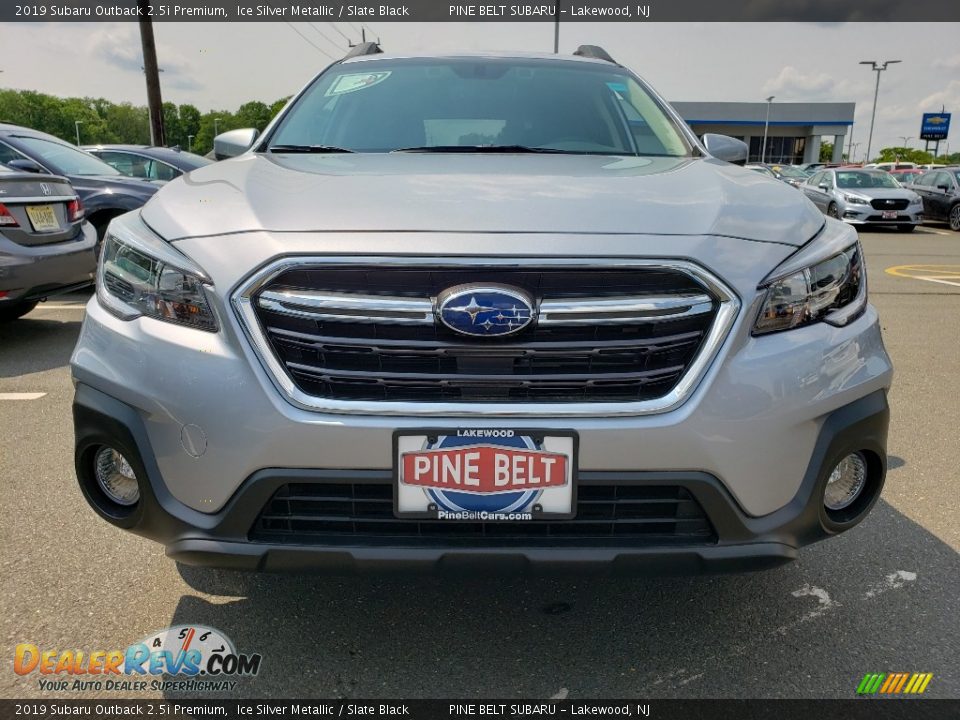 2019 Subaru Outback 2.5i Premium Ice Silver Metallic / Slate Black Photo #2