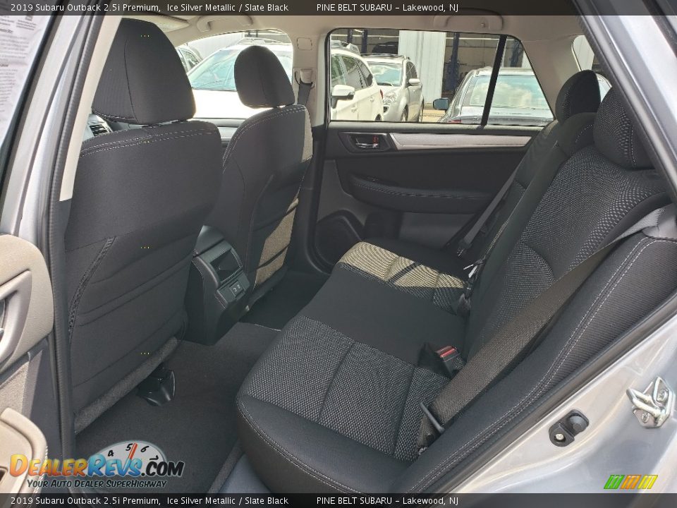 2019 Subaru Outback 2.5i Premium Ice Silver Metallic / Slate Black Photo #6