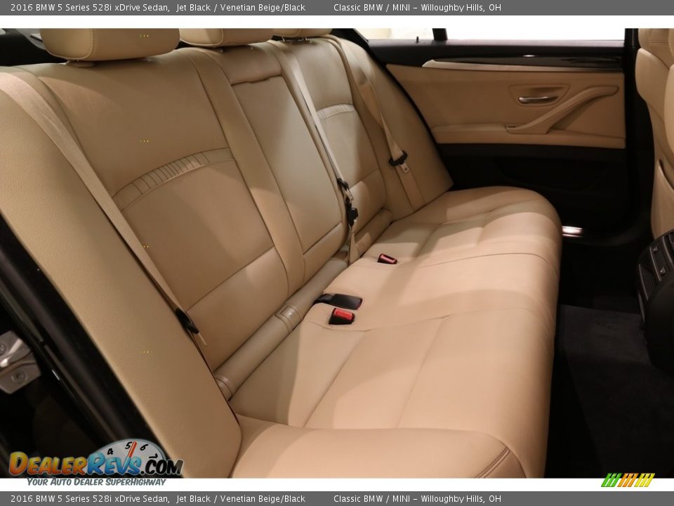 2016 BMW 5 Series 528i xDrive Sedan Jet Black / Venetian Beige/Black Photo #20