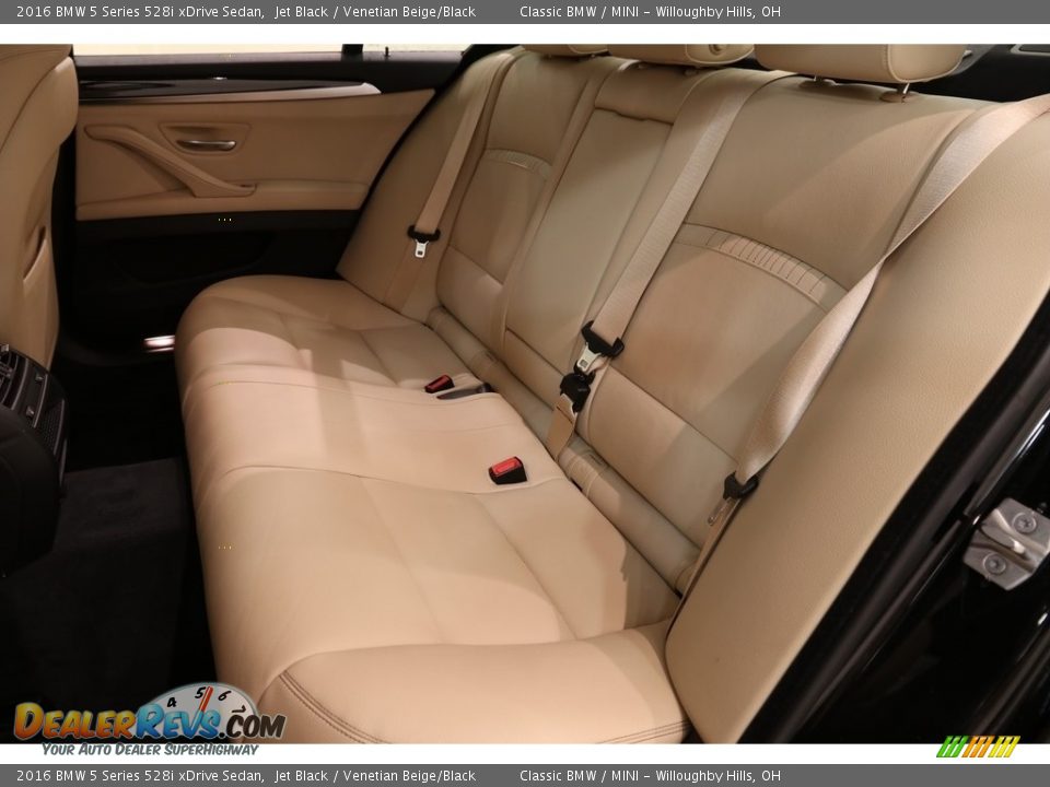 2016 BMW 5 Series 528i xDrive Sedan Jet Black / Venetian Beige/Black Photo #21