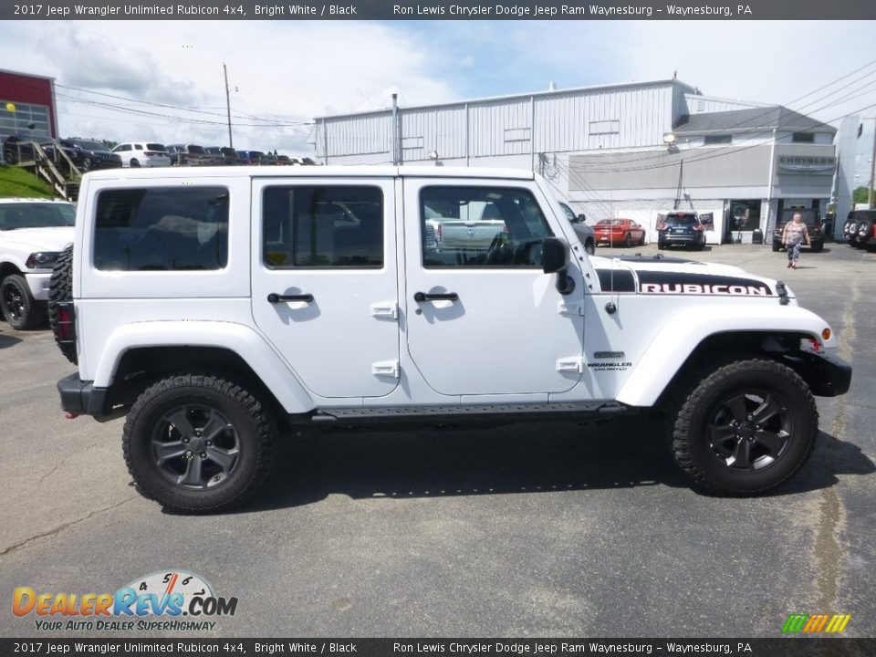 2017 Jeep Wrangler Unlimited Rubicon 4x4 Bright White / Black Photo #6