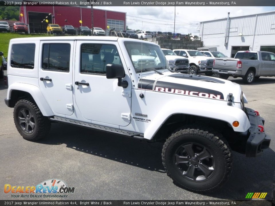 2017 Jeep Wrangler Unlimited Rubicon 4x4 Bright White / Black Photo #7