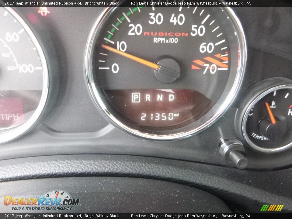 2017 Jeep Wrangler Unlimited Rubicon 4x4 Bright White / Black Photo #18
